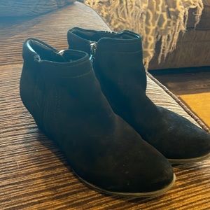 Blondo Waterproof Liam Suede Block Heel Ankle Bootie Black Size